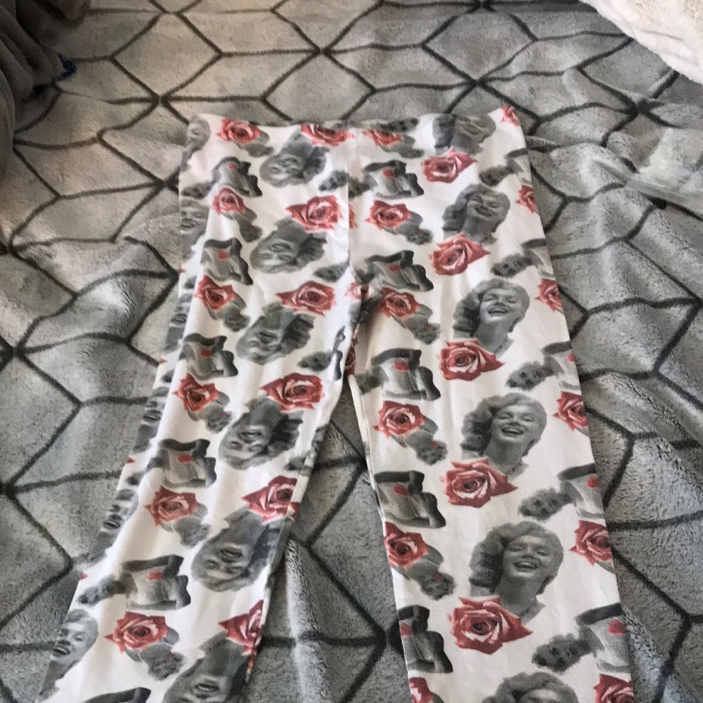 Marilyn Monroe printed leggings